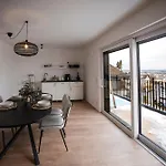 Penthouse & Wald Retreat Appartamento *