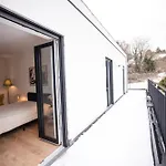 Penthouse & Wald Retreat Appartamento