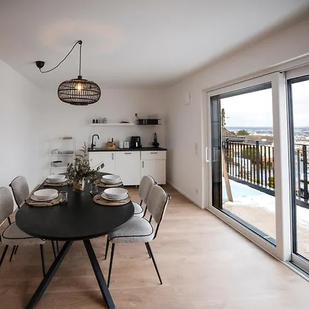 Penthouse & Wald Retreat *