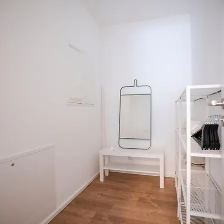 公寓 Penthouse & Forest Retreat - Near 博恩海姆