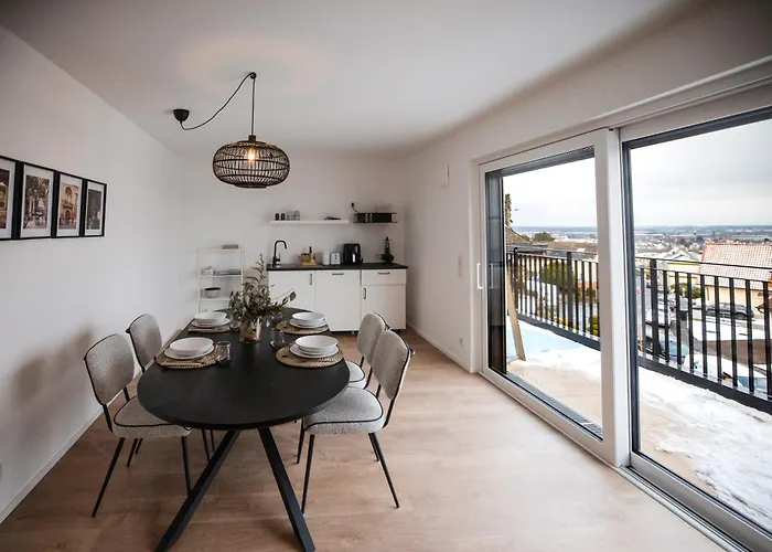 Penthouse & Wald Retreat *