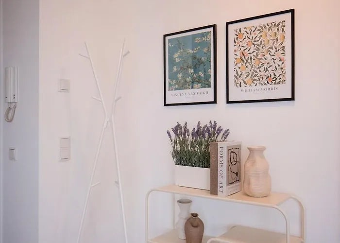 Penthouse & Wald Retreat *